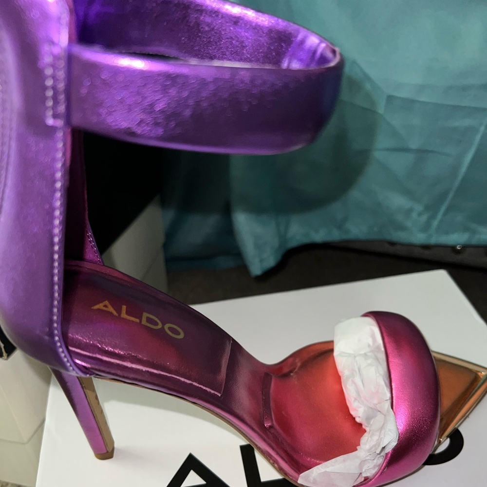 Also Contesa heels